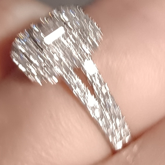 10K White Gold Natural Diamond Ring - Picture 4 of 8